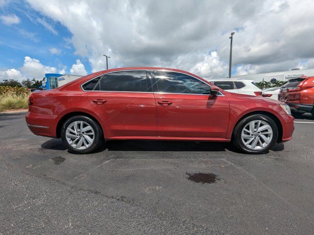 2018 Volkswagen Passat 2.0T SE