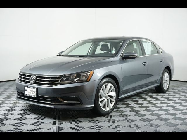 2018 Volkswagen Passat 2.0T SE