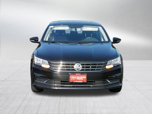 2018 Volkswagen Passat 2.0T SE