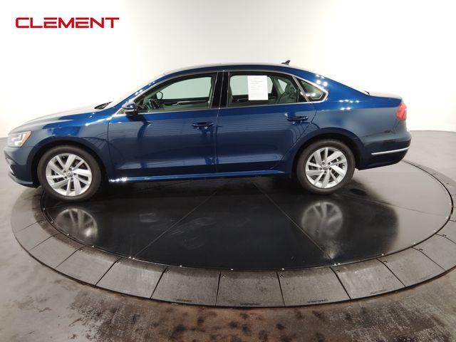 2018 Volkswagen Passat 2.0T SE