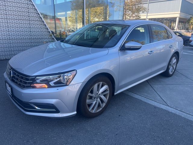 2018 Volkswagen Passat 2.0T SE