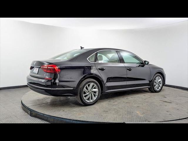 2018 Volkswagen Passat 2.0T SE