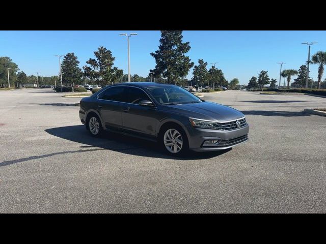 2018 Volkswagen Passat 2.0T SE