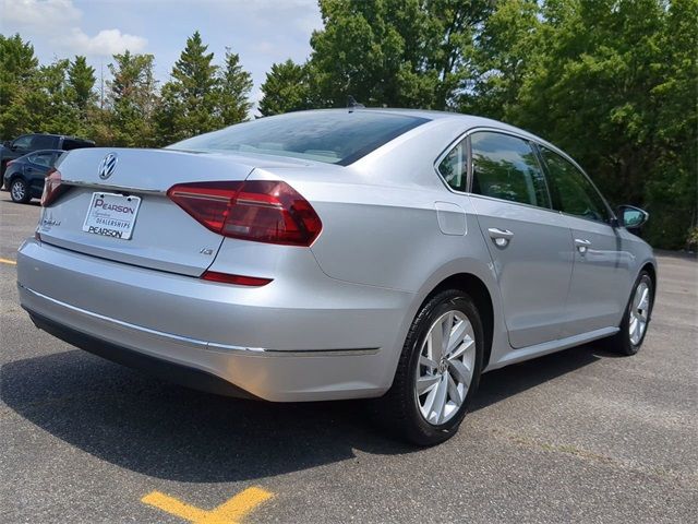 2018 Volkswagen Passat 2.0T SE