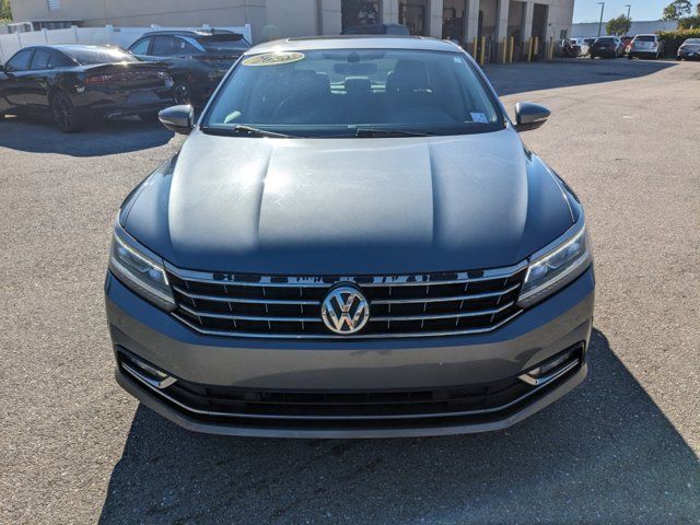 2018 Volkswagen Passat 2.0T SE