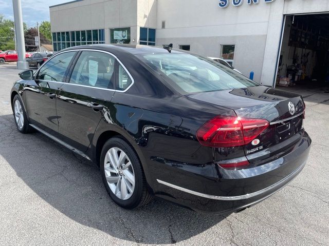 2018 Volkswagen Passat 2.0T SE