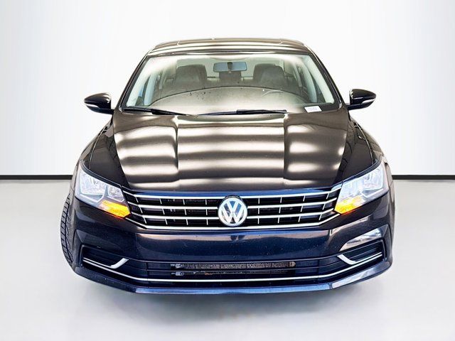 2018 Volkswagen Passat 2.0T SE