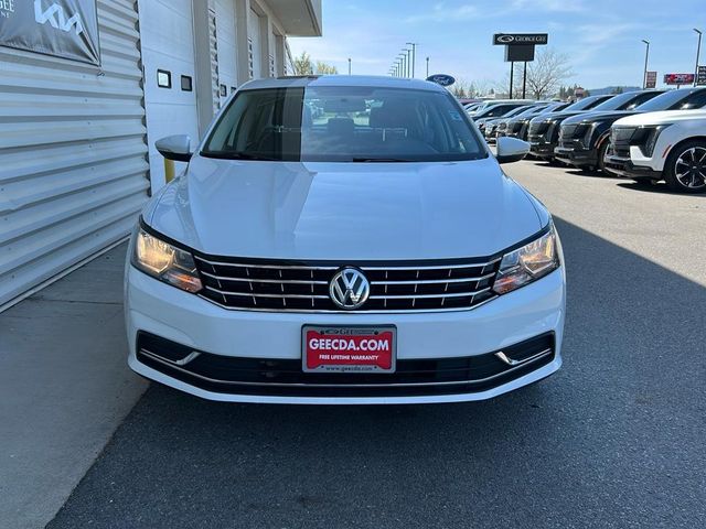 2018 Volkswagen Passat 2.0T SE