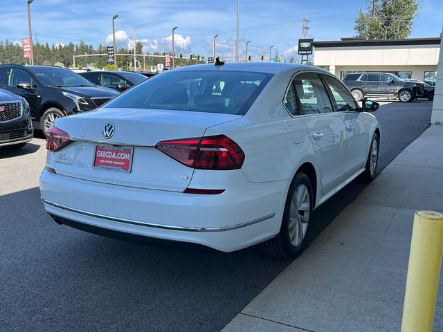 2018 Volkswagen Passat 2.0T SE