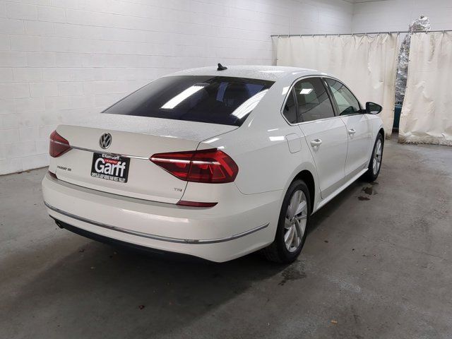 2018 Volkswagen Passat 2.0T SE