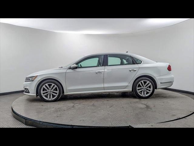 2018 Volkswagen Passat 2.0T SE