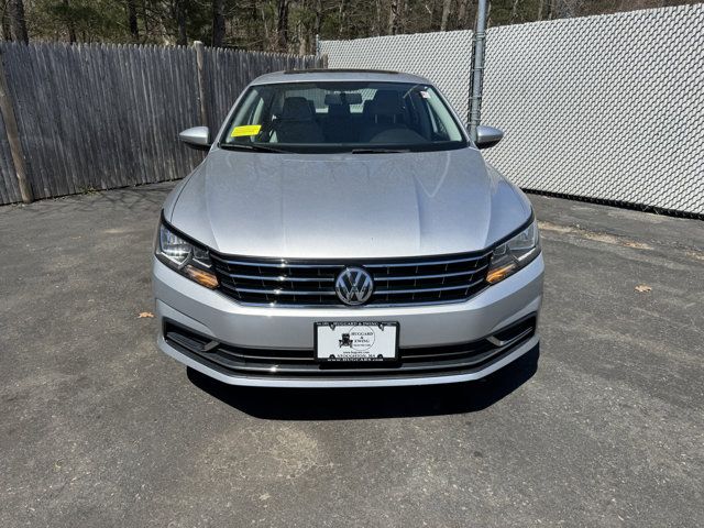 2018 Volkswagen Passat 2.0T SE