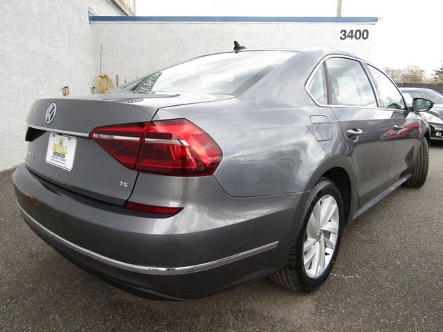 2018 Volkswagen Passat 2.0T SE