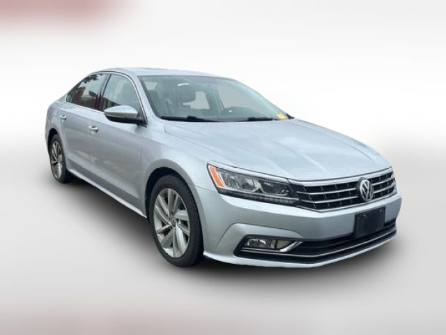 2018 Volkswagen Passat 2.0T SE