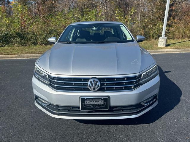 2018 Volkswagen Passat 2.0T SEL Premium