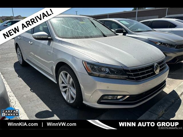 2018 Volkswagen Passat 2.0T SEL Premium