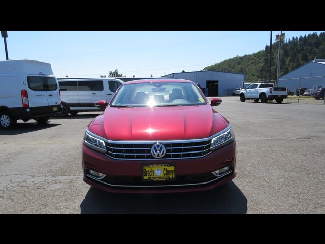 2018 Volkswagen Passat 2.0T SEL Premium