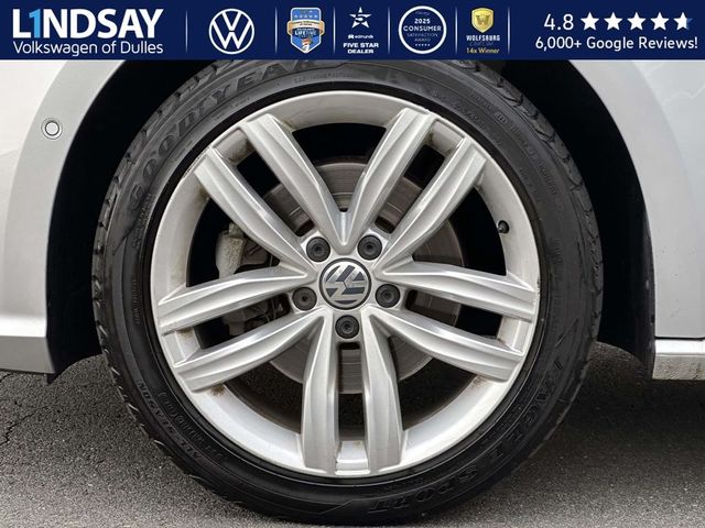 2018 Volkswagen Passat 2.0T SEL Premium