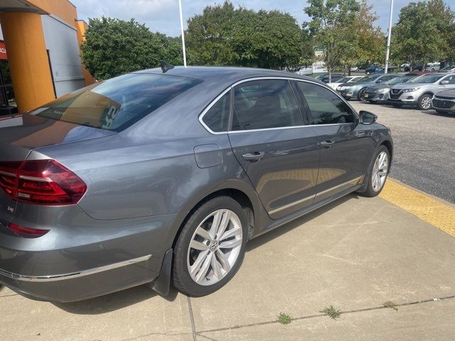 2018 Volkswagen Passat 2.0T SEL Premium