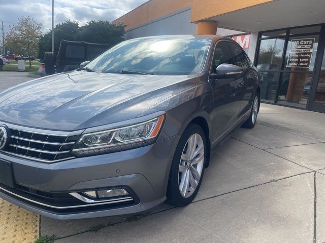 2018 Volkswagen Passat 2.0T SEL Premium