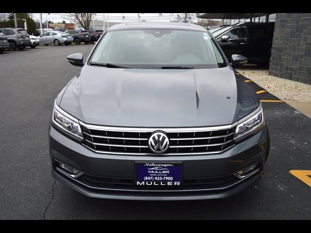 2018 Volkswagen Passat 2.0T SEL Premium