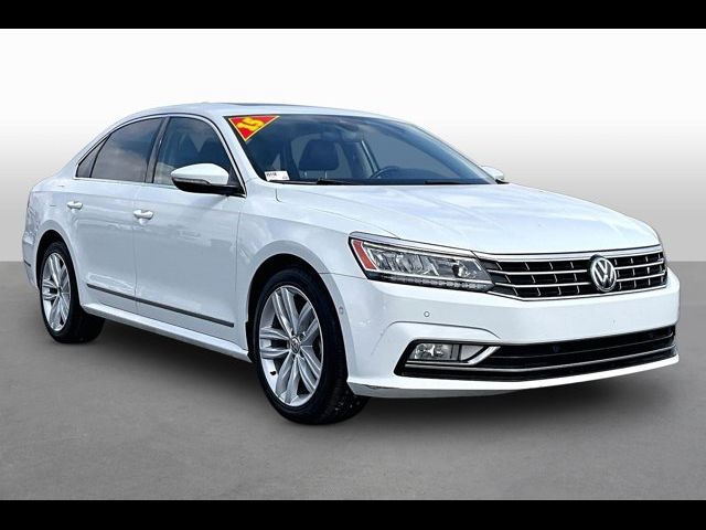 2018 Volkswagen Passat 2.0T SEL Premium