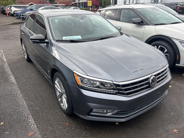 2018 Volkswagen Passat 2.0T SEL Premium