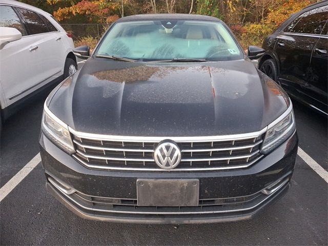 2018 Volkswagen Passat 2.0T SEL Premium