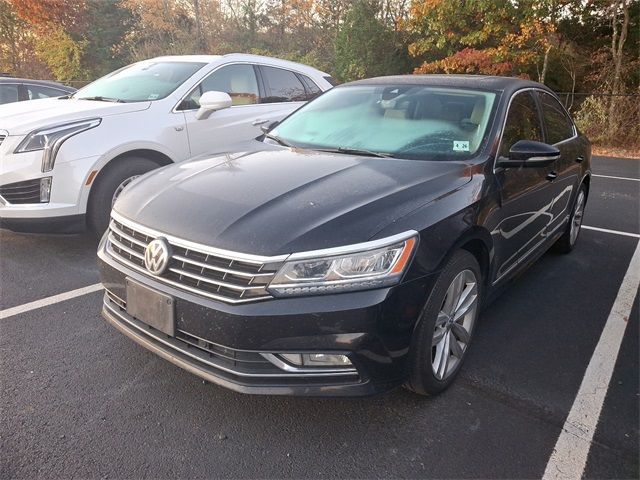 2018 Volkswagen Passat 2.0T SEL Premium