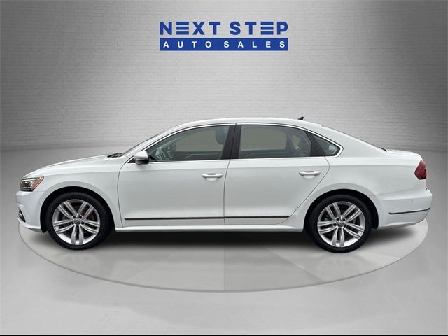 2018 Volkswagen Passat 2.0T SEL Premium