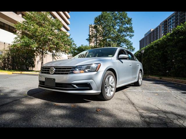 2018 Volkswagen Passat 2.0T SE