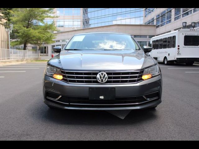 2018 Volkswagen Passat 2.0T SE
