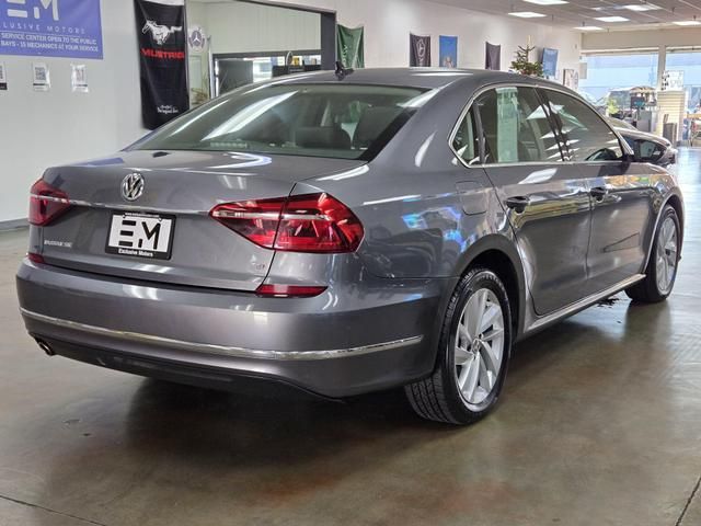 2018 Volkswagen Passat 2.0T SE