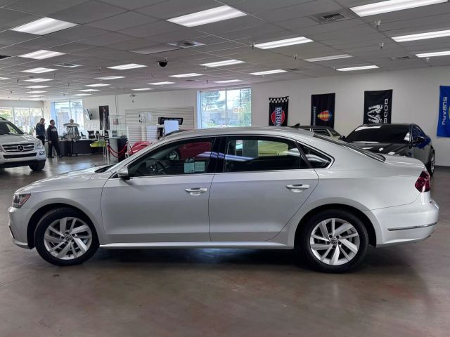 2018 Volkswagen Passat 2.0T SE