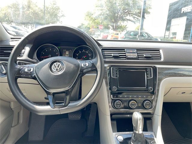 2018 Volkswagen Passat 2.0T SE