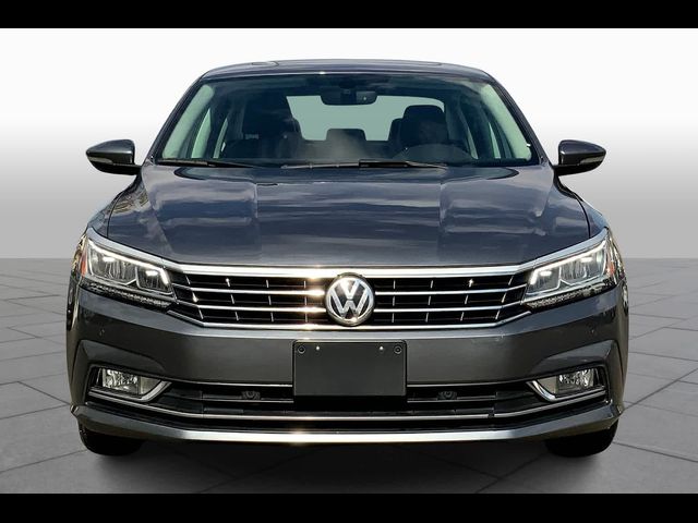 2018 Volkswagen Passat 2.0T SE Technology