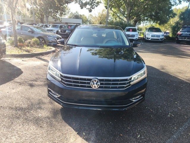 2018 Volkswagen Passat 2.0T SE Technology