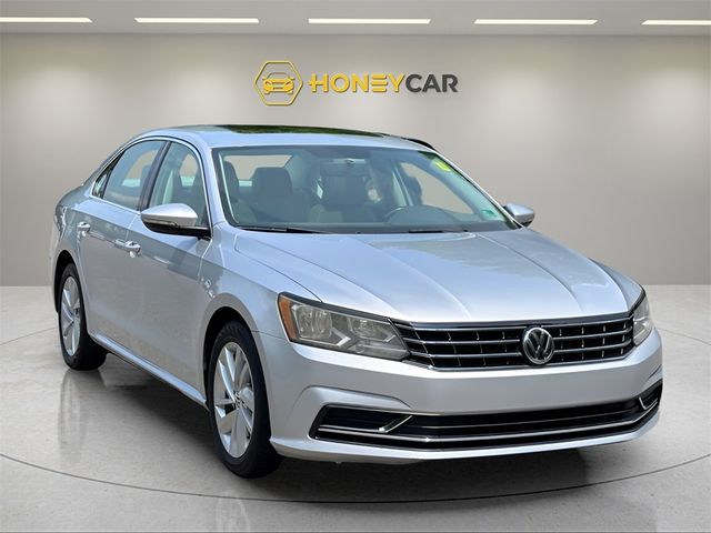 2018 Volkswagen Passat 2.0T SE Technology