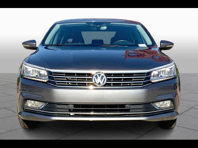 2018 Volkswagen Passat 2.0T SE Technology