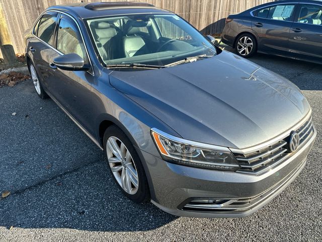 2018 Volkswagen Passat 2.0T SE Technology