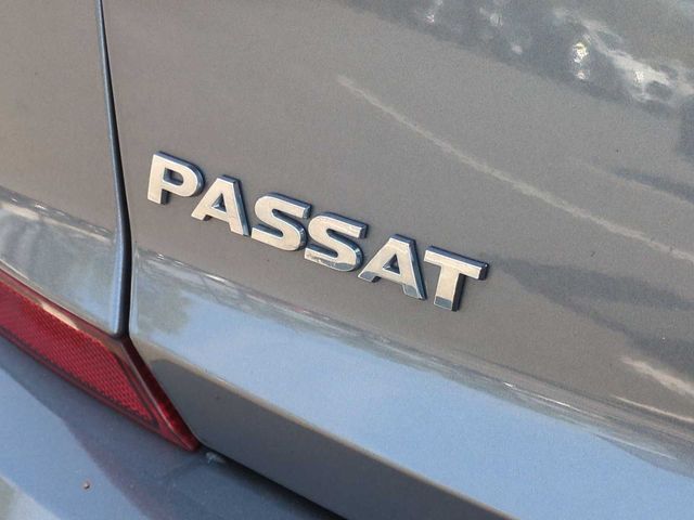 2018 Volkswagen Passat R-Line