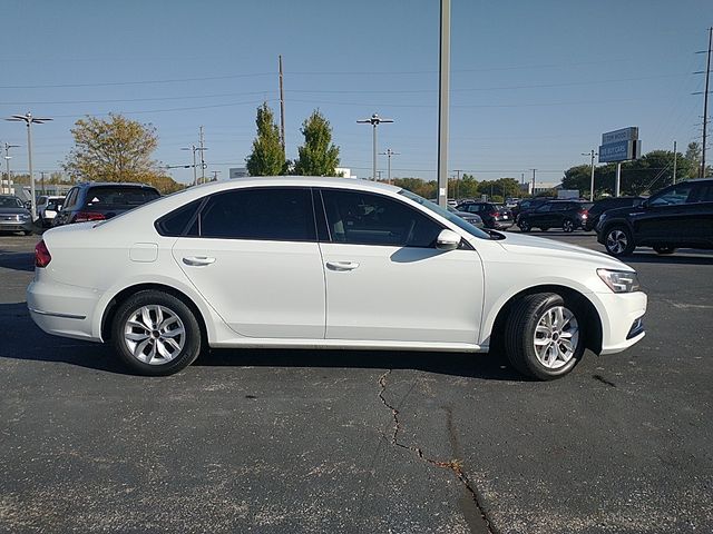 2018 Volkswagen Passat 2.0T S