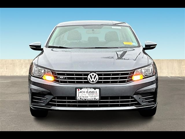 2018 Volkswagen Passat 