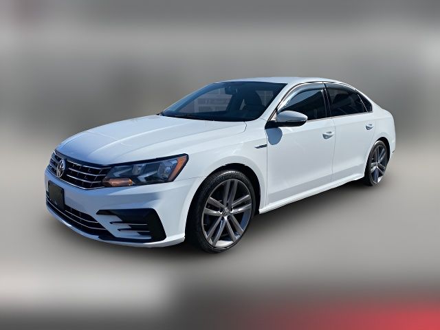 2018 Volkswagen Passat R-Line