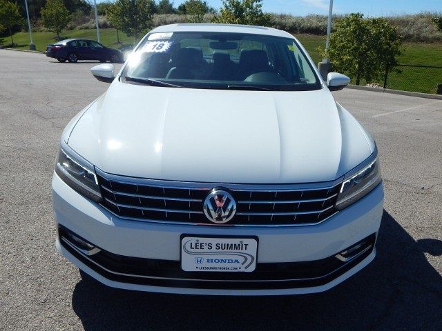 2018 Volkswagen Passat 2.0T SE Technology