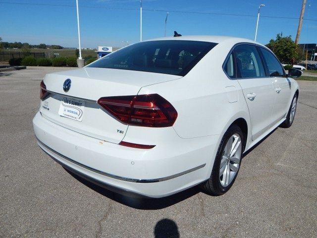 2018 Volkswagen Passat 2.0T SE Technology