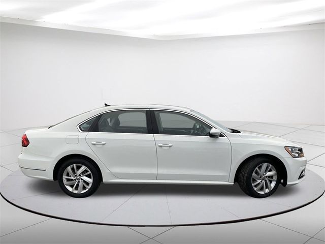 2018 Volkswagen Passat 2.0T SE