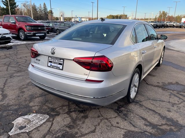 2018 Volkswagen Passat 2.0T SE