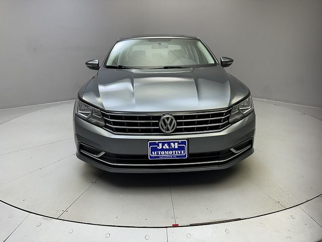 2018 Volkswagen Passat 