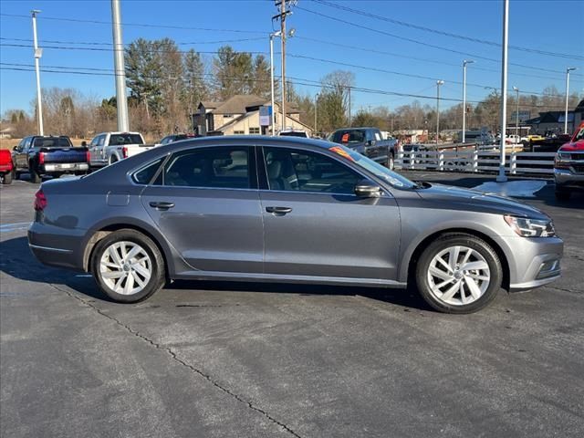 2018 Volkswagen Passat 2.0T SE Technology